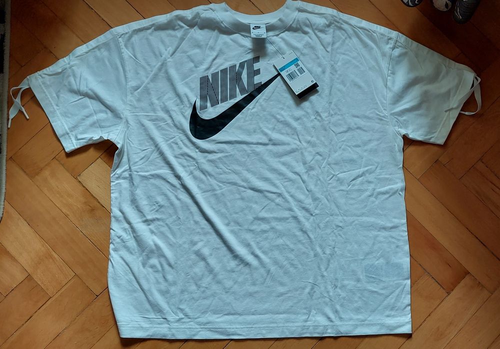 Tricou Nike Original mărime M Oversized Fit