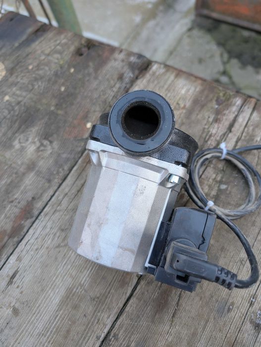 Pompa de recirculare marca Wilo