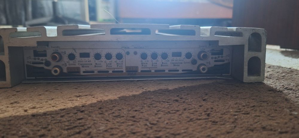 Продам саб вместе с усилителем