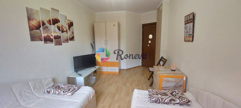 Дава се под наем Тристаен апартамент в Варна, Център - 76 кв.м за 760 € - Снимка #11