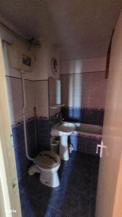 Apartament 3 camere etaj intermediar– Drumul Careiului