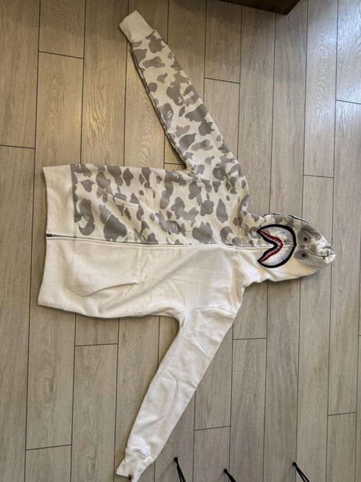 Bape hoodie black and red