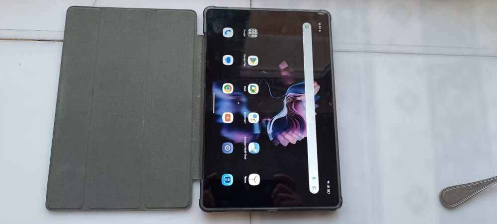 Срочно продам планшет