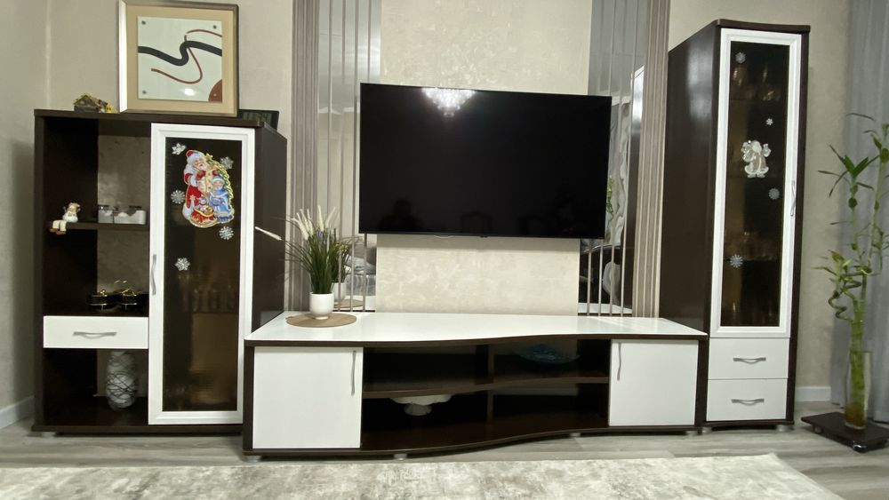 Стенка в гостиную