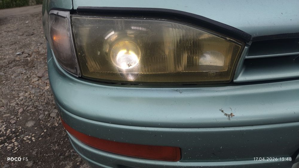 Передние Фары на Тойота Камри 10