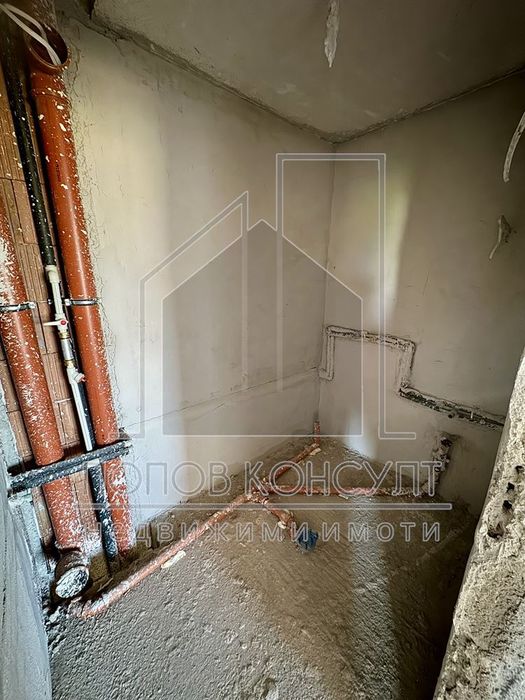 Продава се Тристаен апартамент в Пловдив, Южен - 90 кв.м за 1600 €/кв.м - Снимка #4