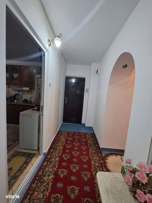 De vanzare apartament cu 3 camere, zona Episcopiei, mobilat și utilat