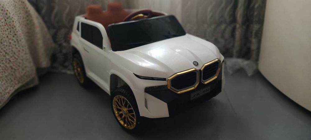 Детский электромобиль BMW