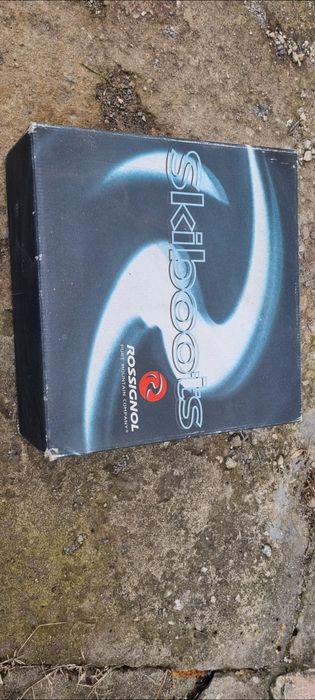 Продавам детски ски Miss.Ion Jade със ски обувки Rossinol