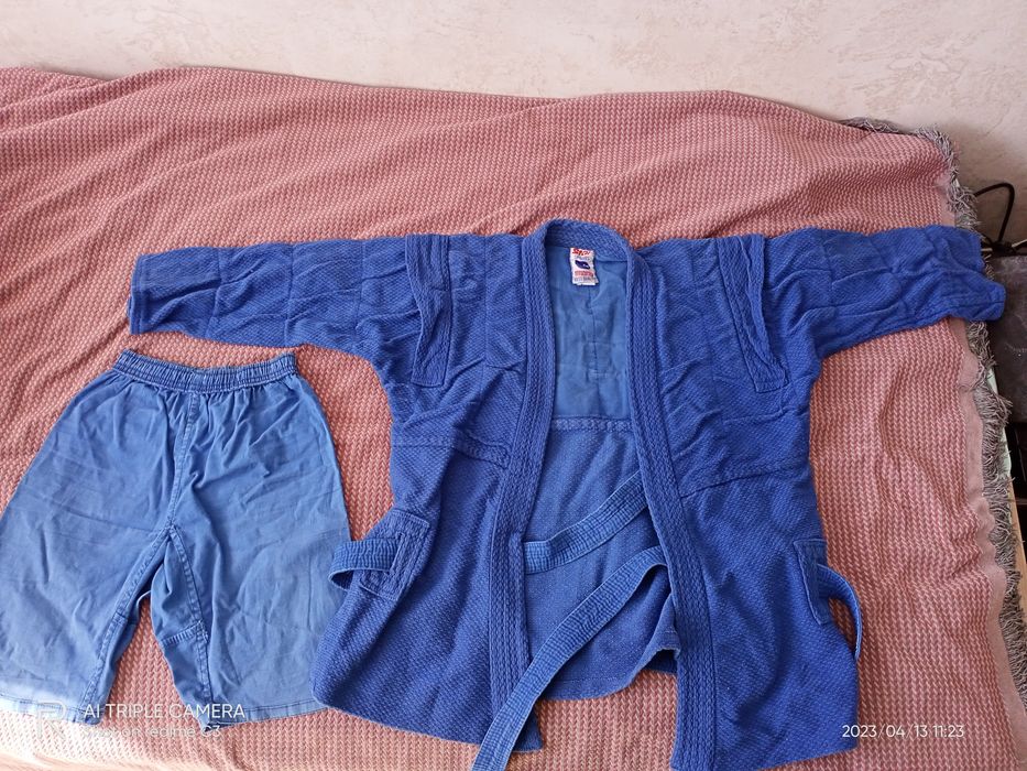 Продам кимоно для спорта