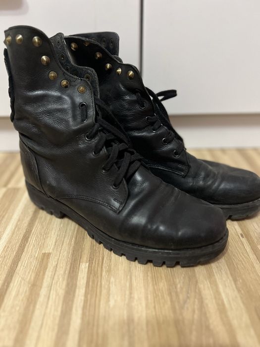 Дамски черни боти