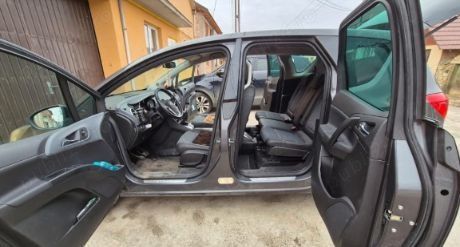 Vând Opel Meriva B