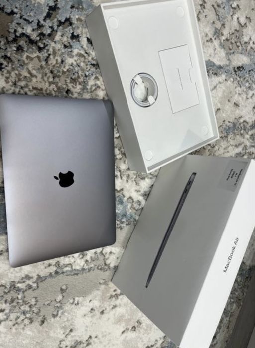 Макбук/ MacBook air 13/2020/256 gb