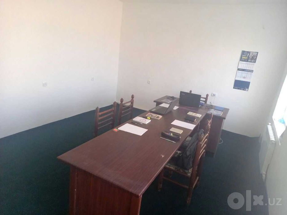 Pitnak shahrida 23 sotix hovli joy sotiladi – 270 m² bino
