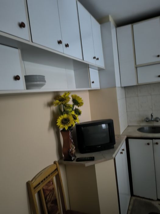 Дава се под наем Тристаен апартамент в Велико Търново, Зона Б - 78 кв.м за 306 € - Снимка #8