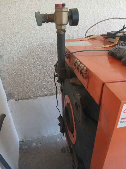 Ново: Чугунен котел VIESMANN 47 KW (+горелка) на отработено масло