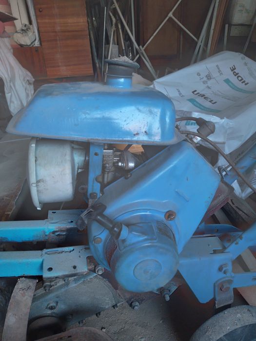 Продам двигатель от Крота.