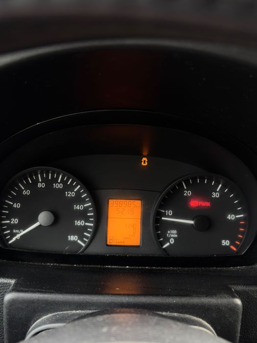 Vând Mercedes Sprinter 2010 Furgon