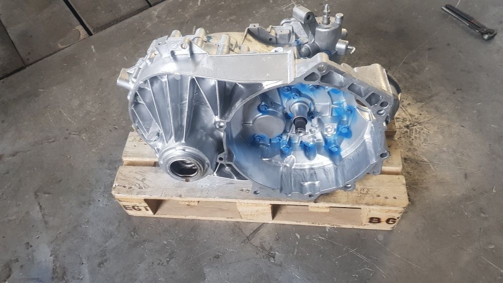 Vand cutie viteze T5 1.9 în stare impecabila de funcționare
