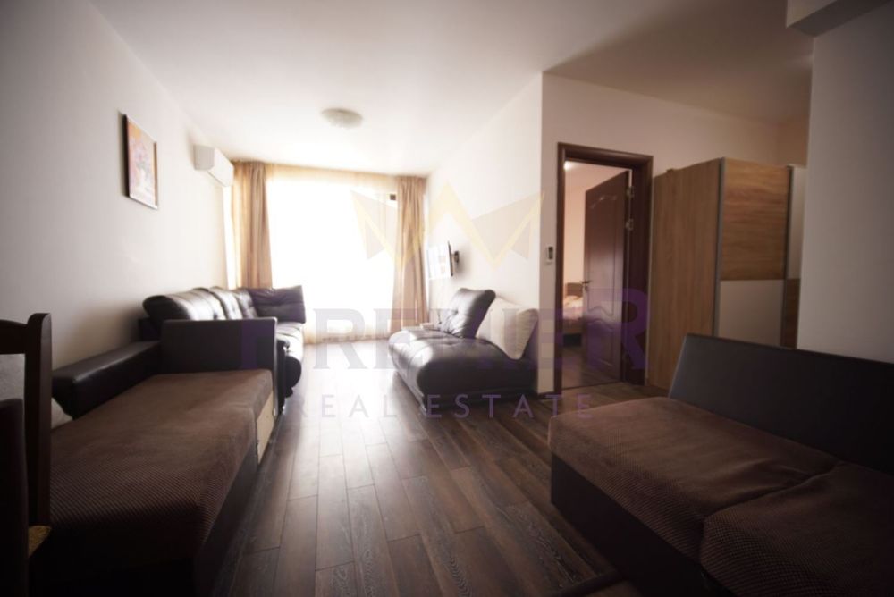 Продава се Двустаен апартамент в Поморие - 64 кв.м за 877 €/кв.м - Снимка #1