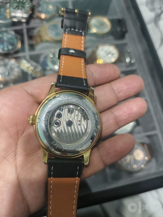 Soat holati yaxshi, yaxshi mexanizm va xamma funsiyasi ishladi. a