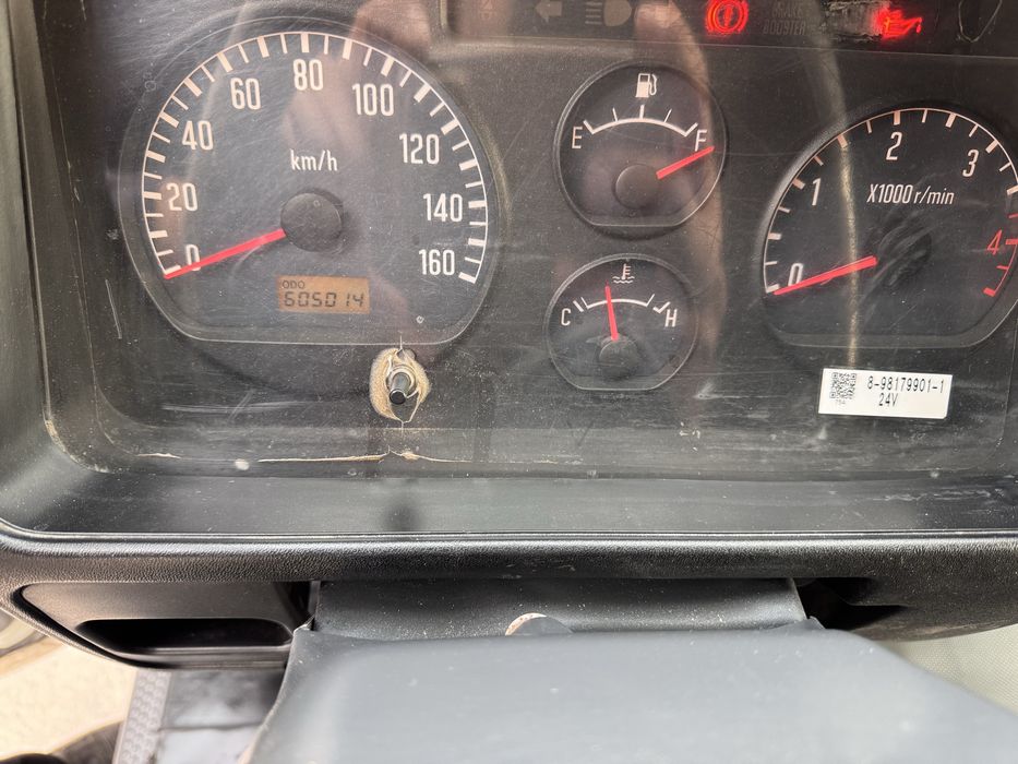 Isuzu  nqr 2014 tozza sotiladi