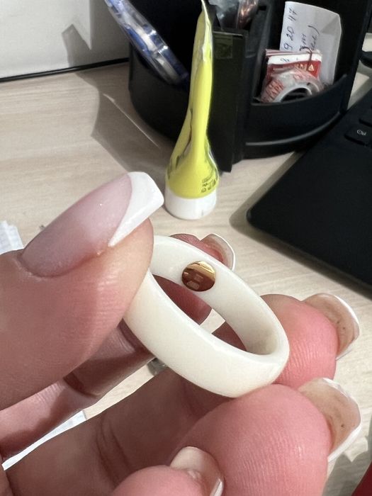 Кольцо с бриллиантом