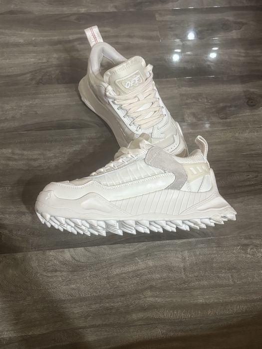 Off White Odsy albi