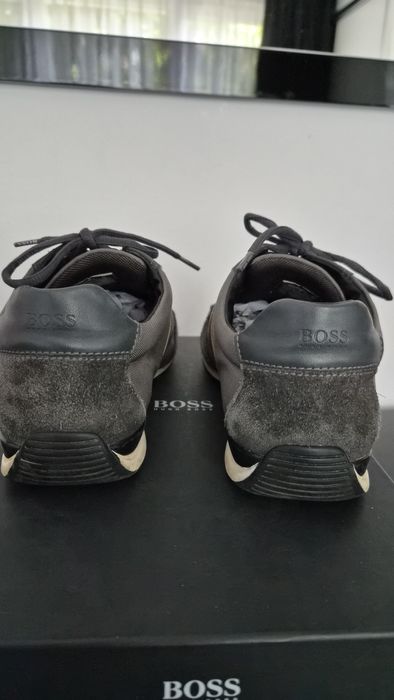 Hugo Boss 40 номер, сиви