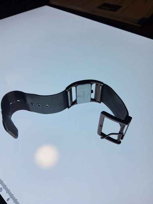 DKNY (Donna Karan New York) Brățara metalică