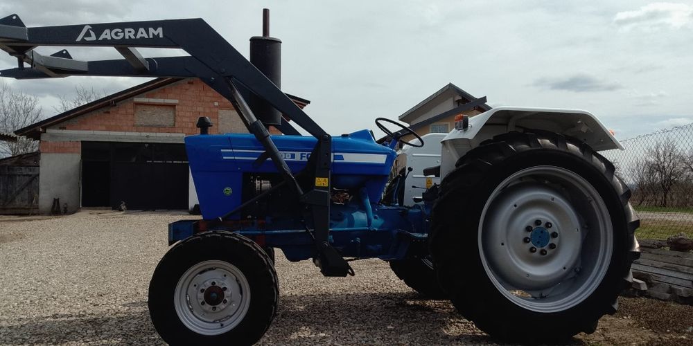Tractor Ford 4600