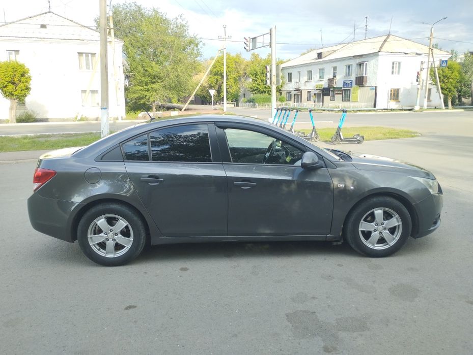 Шевроле Круз 1.8 Автомат