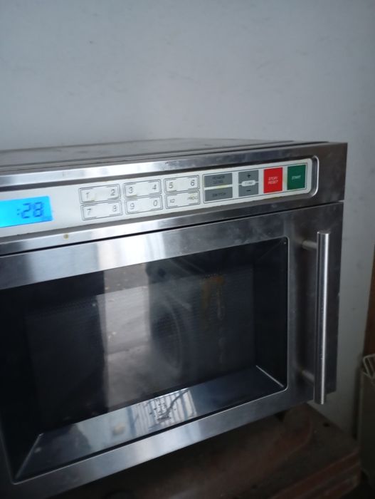 Cuptor microunde Gastro Profesional