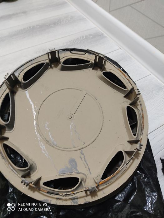 Продам колпаки в отличном состоянии