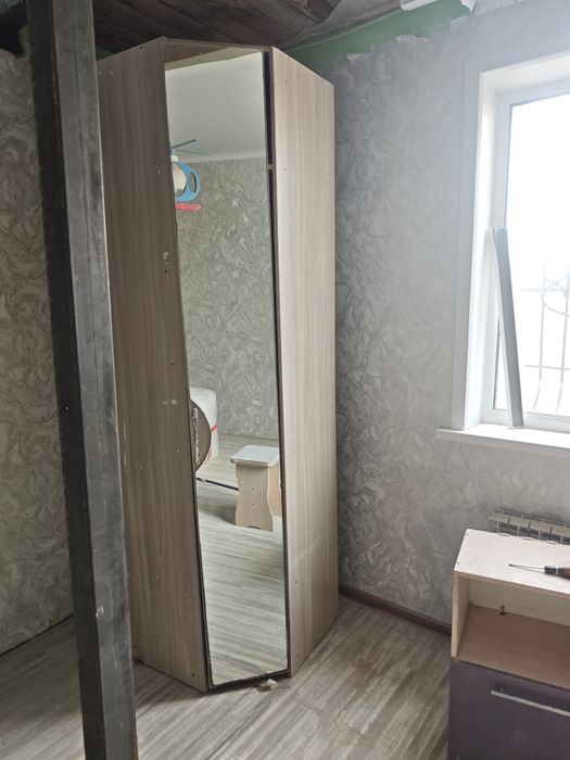 Угловой шкаф   продам