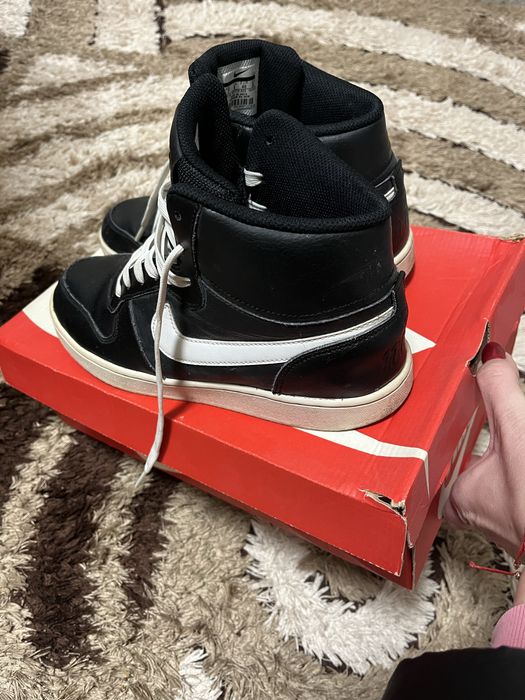 Дамски кецове Nike 40номер