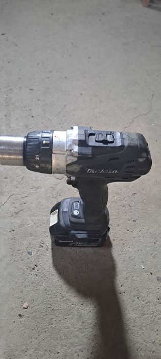 Filetantă makita DHP458