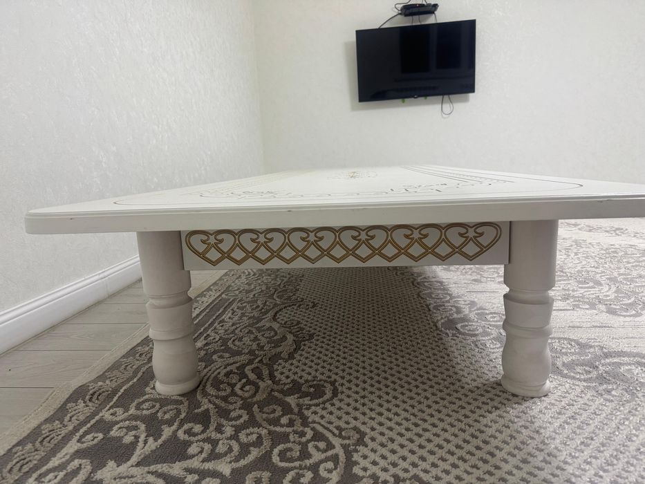 Стол для зала со съёмными ножками