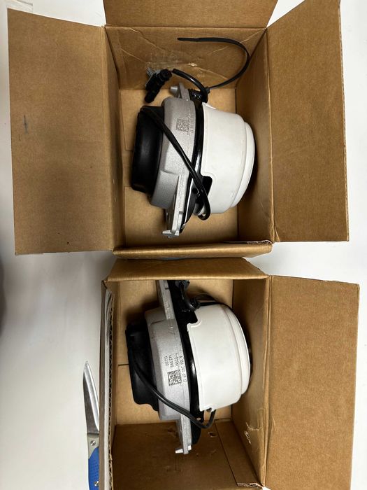 Чисто нови Оригинален тампон мерцедес за двигател W166 ML / GL GLE/GLS