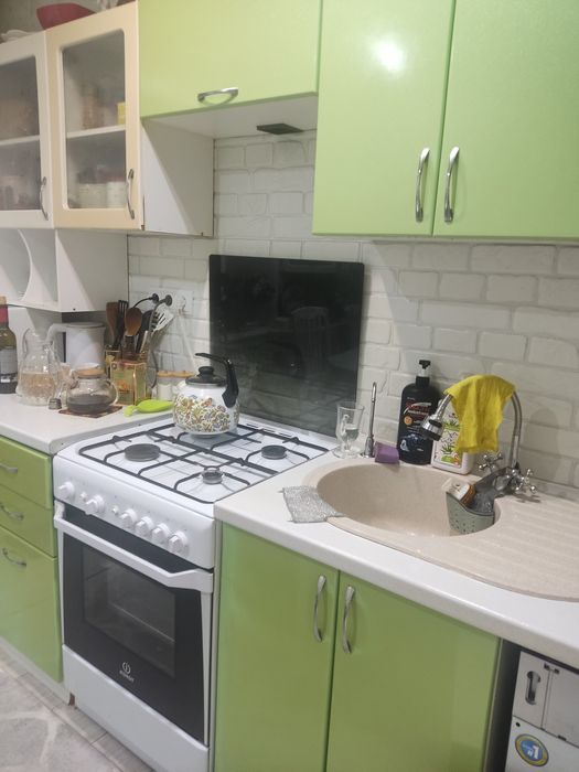 Продам КУХНЮ по частям!