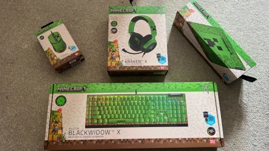 Kit Razer Minecraft (Mouse, Pad,Tastatură, Căști) NOI