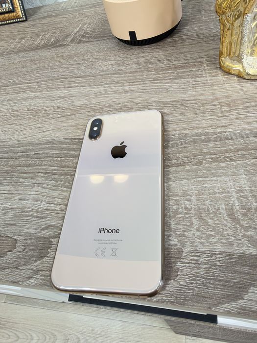 Продам Айфон XS в рабочем состоянии