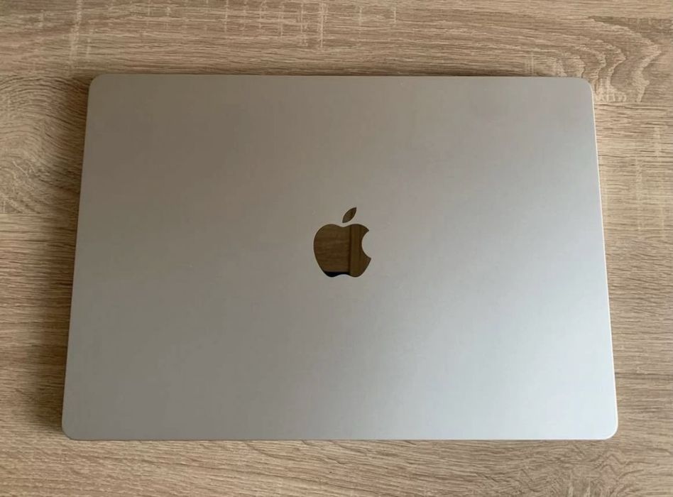Macbook air M4 2025 года 16/256GB диагональ 15.3
