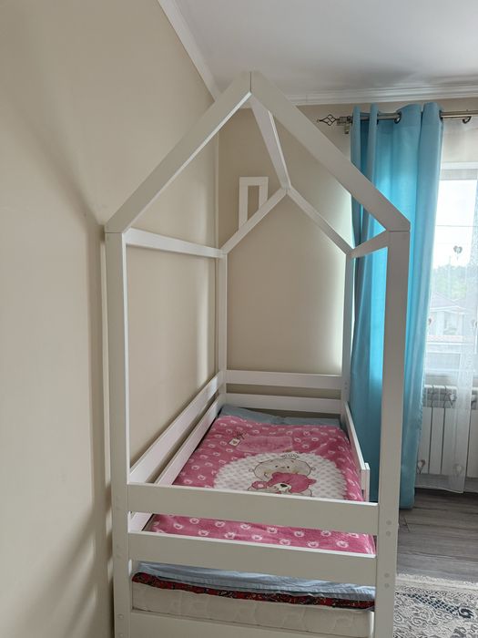 Продам детскую кроватку
