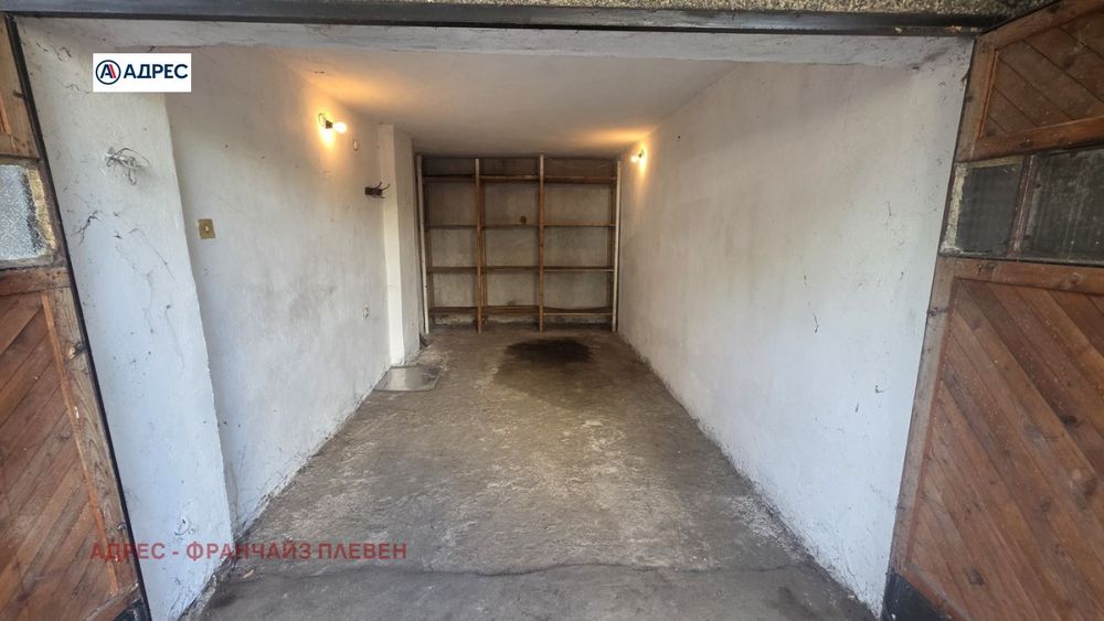 Продава се Гараж / Паркомясто в Плевен, Широк център - 16 кв.м за 925 €/кв.м - Снимка #2