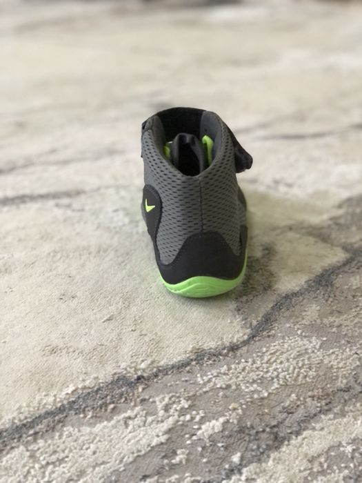 Барцовка найк inflict 3 в отличном состоянии