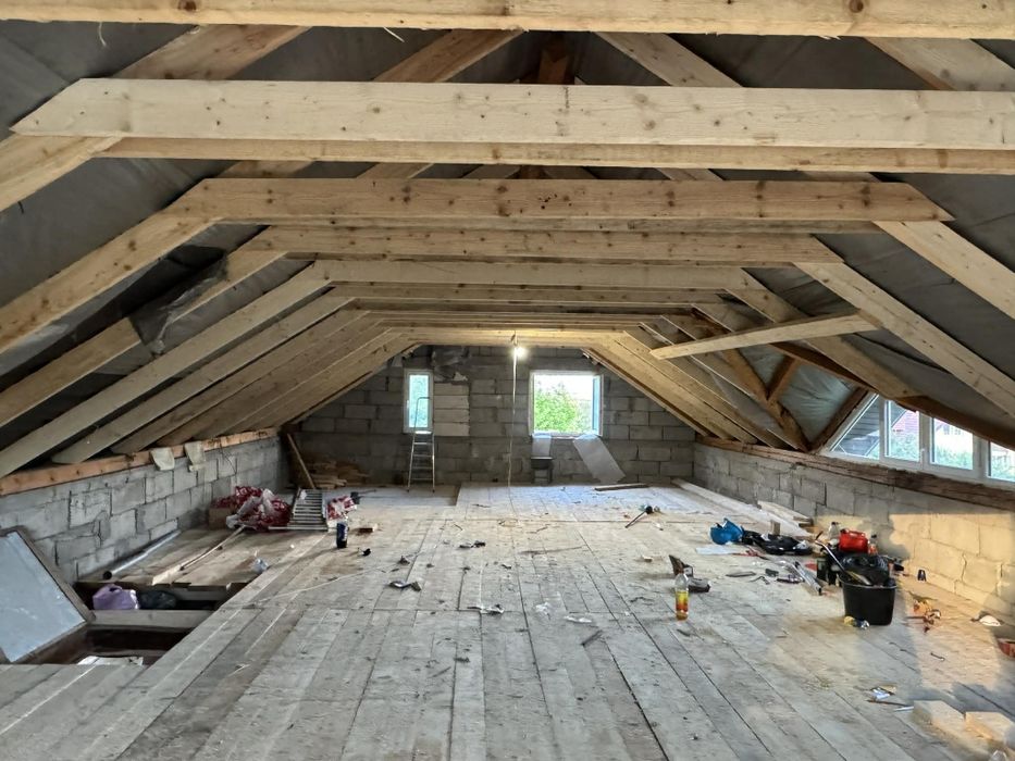 Tip Serviciu: Constructie acoperis nou, Curatare acoperis,