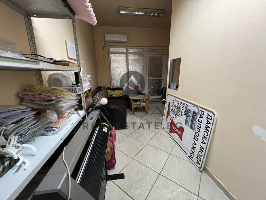 Продава се Магазин в Пловдив, Център - 75 кв.м за 1161 €/кв.м - Снимка #8