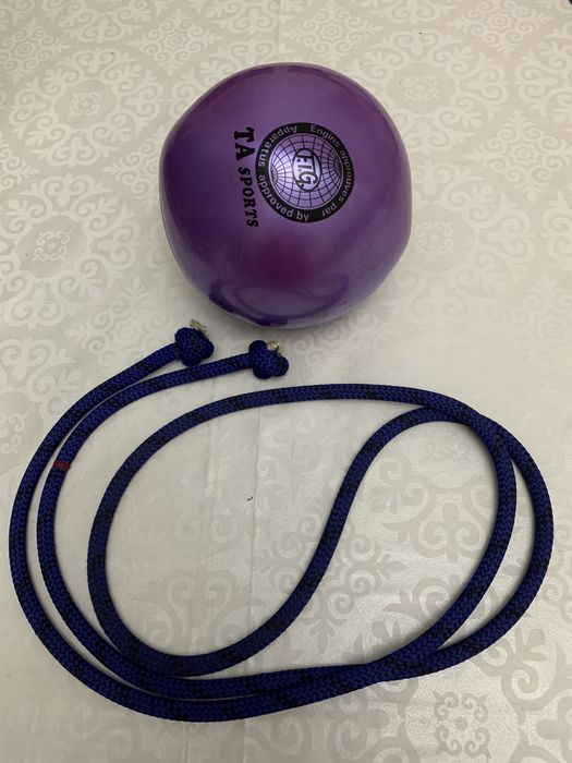 Продам мяч гимнастический