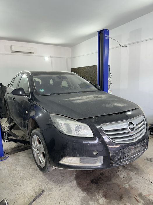 Opel insignia НА ЧАСТИ